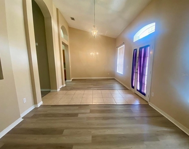 1239 Dunbrooke Street - Photo Thumbnail 2