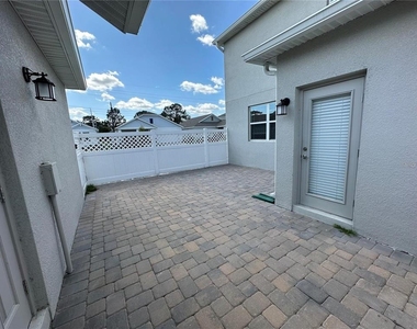 3037 Ella Way - Photo Thumbnail 11