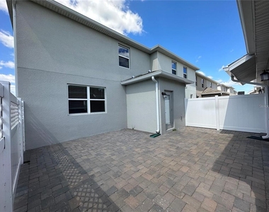 3037 Ella Way - Photo Thumbnail 10
