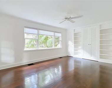 544 N Knowles Avenue - Photo Thumbnail 8