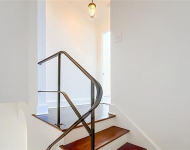 544 N Knowles Avenue - Photo Thumbnail 28