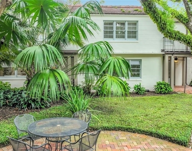 544 N Knowles Avenue - Photo Thumbnail 49