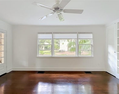 544 N Knowles Avenue - Photo Thumbnail 6