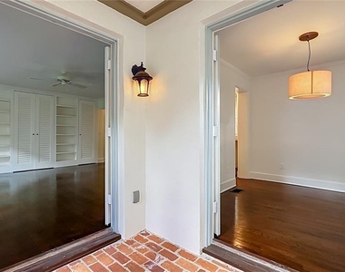 544 N Knowles Avenue - Photo Thumbnail 17