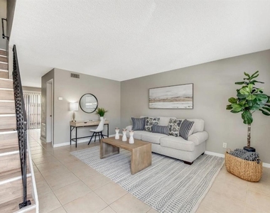 2140 S Palmetto Avenue - Photo Thumbnail 2