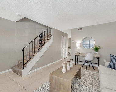 2140 S Palmetto Avenue - Photo Thumbnail 4