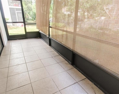 2509 Oak Park Way - Photo Thumbnail 18