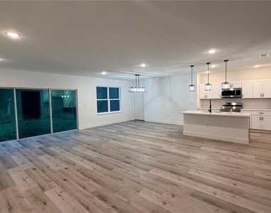 509 St Johns - Photo Thumbnail 3