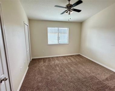 1121 Trillium Park Lane - Photo Thumbnail 11