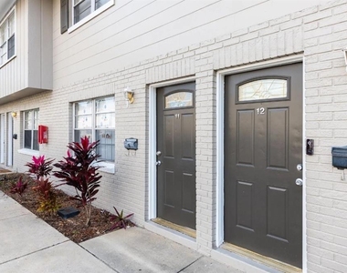 2140 S Palmetto Avenue - Photo Thumbnail 1