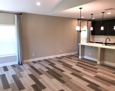 5512 Windsong Oak Drive - Photo Thumbnail 13