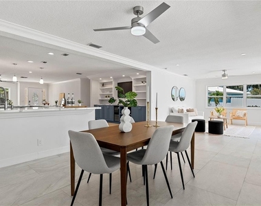 805 Leisey Circle - Photo Thumbnail 11