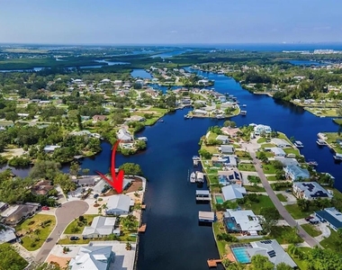 805 Leisey Circle - Photo Thumbnail 1
