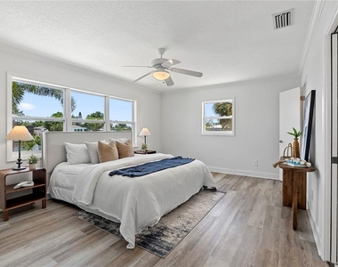 805 Leisey Circle - Photo Thumbnail 15