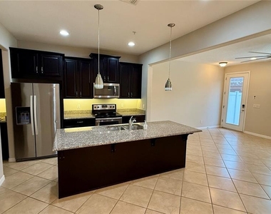 8569 Vedder Lane - Photo Thumbnail 2