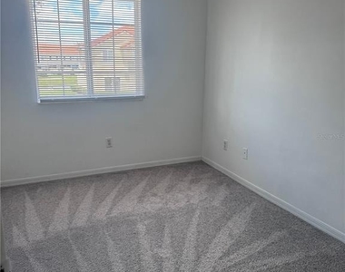 1194 S Beach Circle - Photo Thumbnail 28