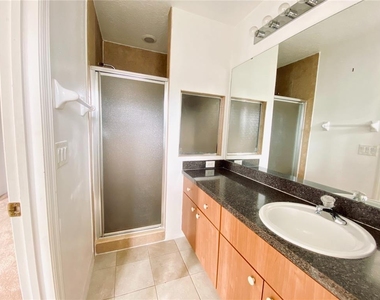 1194 S Beach Circle - Photo Thumbnail 23