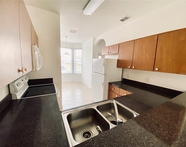 1194 S Beach Circle - Photo Thumbnail 8