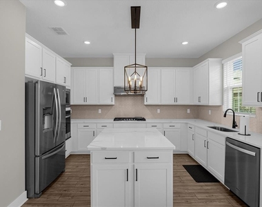 7962 Rumney Lane - Photo Thumbnail 7