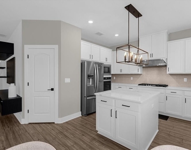 7962 Rumney Lane - Photo Thumbnail 5