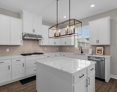7962 Rumney Lane - Photo Thumbnail 8