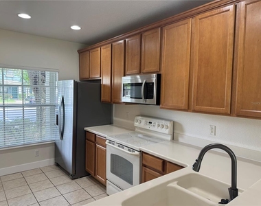 10328 Manderley Way - Photo Thumbnail 3