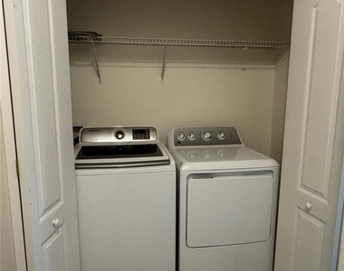 10328 Manderley Way - Photo Thumbnail 11