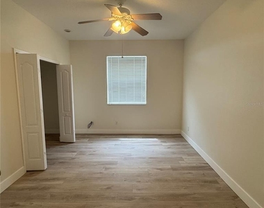 10328 Manderley Way - Photo Thumbnail 16