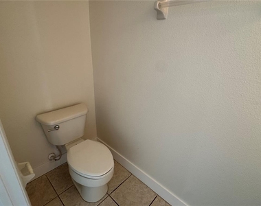 10328 Manderley Way - Photo Thumbnail 6