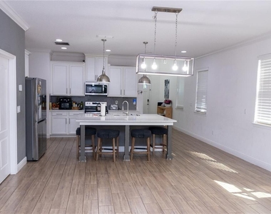 6691 Alder Road - Photo Thumbnail 5