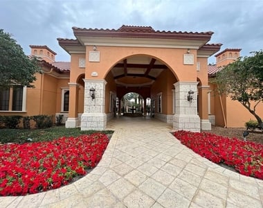 6131 Metrowest Boulevard - Photo Thumbnail 19