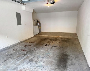 6131 Metrowest Boulevard - Photo Thumbnail 16