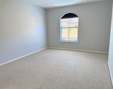 6131 Metrowest Boulevard - Photo Thumbnail 10