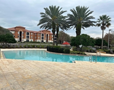 6131 Metrowest Boulevard - Photo Thumbnail 22