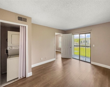 2130 Cascades Boulevard - Photo Thumbnail 11