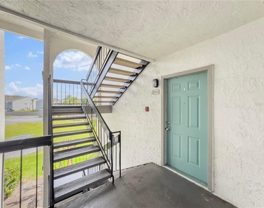 2130 Cascades Boulevard - Photo Thumbnail 1