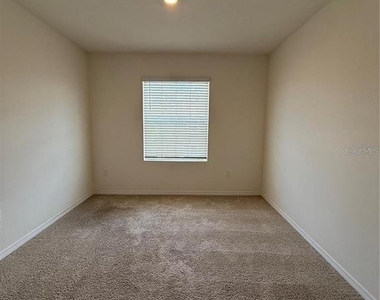 1264 Yellow Finch Drive - Photo Thumbnail 8