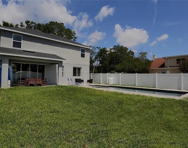 3855 S Fern Creek Avenue - Photo Thumbnail 19