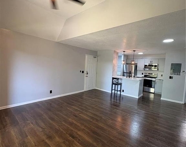 465 Forestway Circle - Photo Thumbnail 2