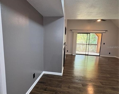 465 Forestway Circle - Photo Thumbnail 9