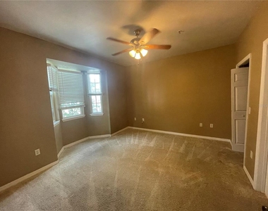 3384 Corona Village Way - Photo Thumbnail 8