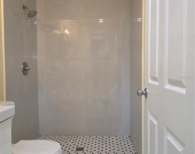 3633 Se 20th Terrace - Photo Thumbnail 13