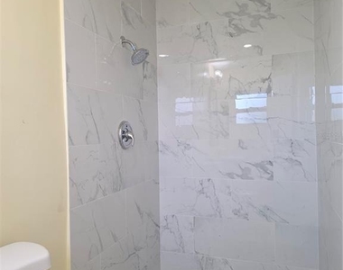 3633 Se 20th Terrace - Photo Thumbnail 17