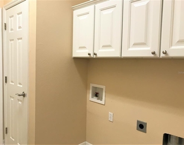 1835 Rocky Pointe Drive - Photo Thumbnail 15