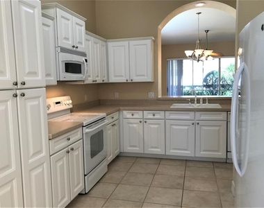 1835 Rocky Pointe Drive - Photo Thumbnail 5