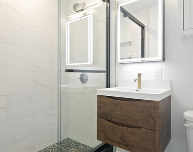 600 Nw 36th Drive - Photo Thumbnail 23