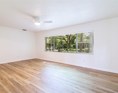 600 Nw 36th Drive - Photo Thumbnail 8