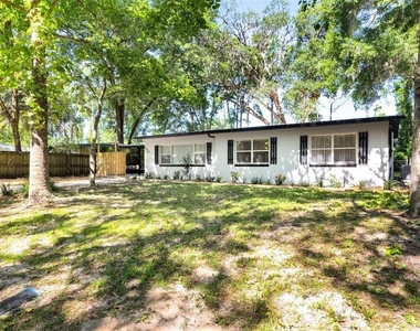 600 Nw 36th Drive - Photo Thumbnail 3