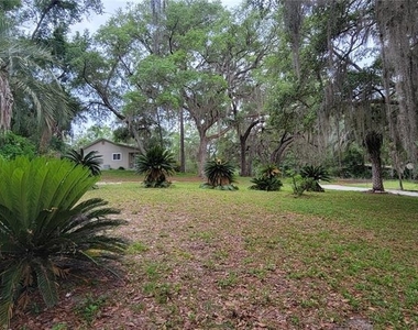 141 Se 59th Street - Photo Thumbnail 5