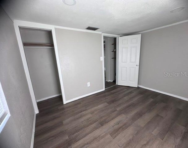 1215 Manor Drive - Photo Thumbnail 22